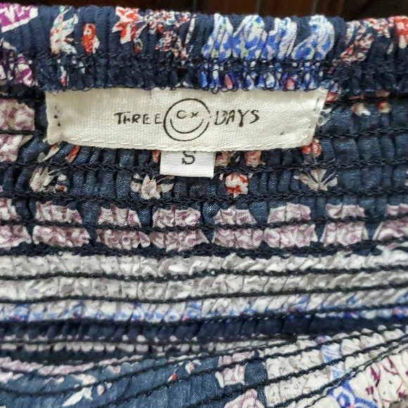 top - Picture 2 of 2